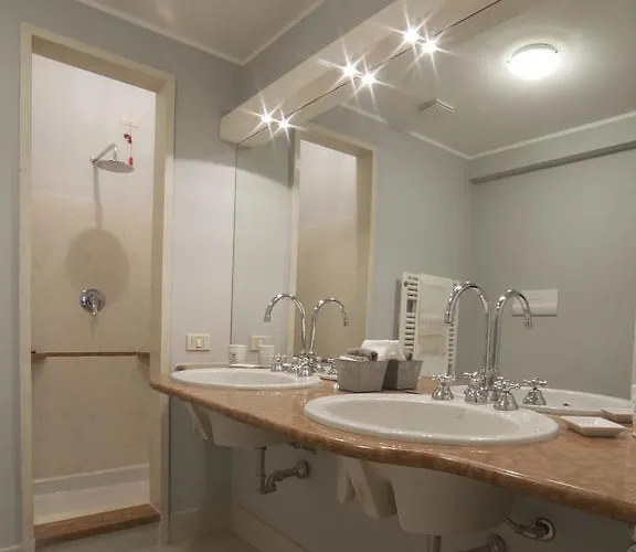 לינה וארוחת בוקר Gallery 3*