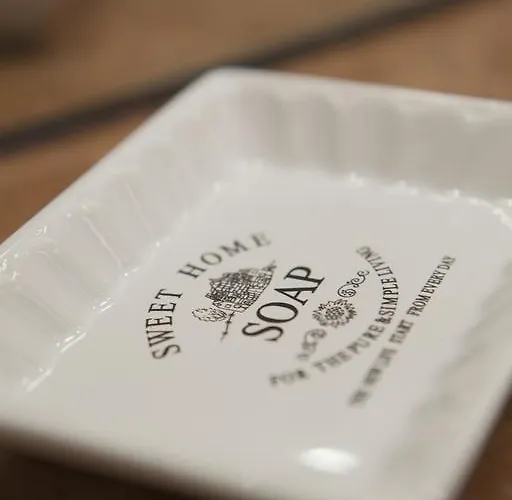 Gallery לינה וארוחת בוקר 3*